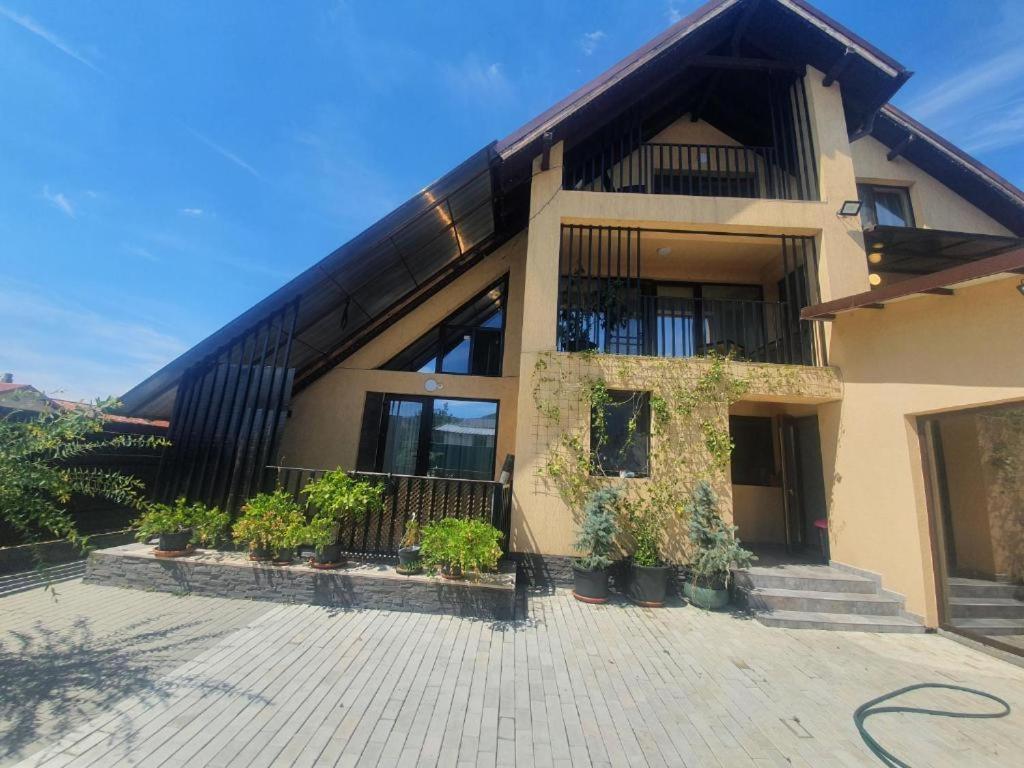 Pensiunea Relax Curtea de Argeş Exterior foto